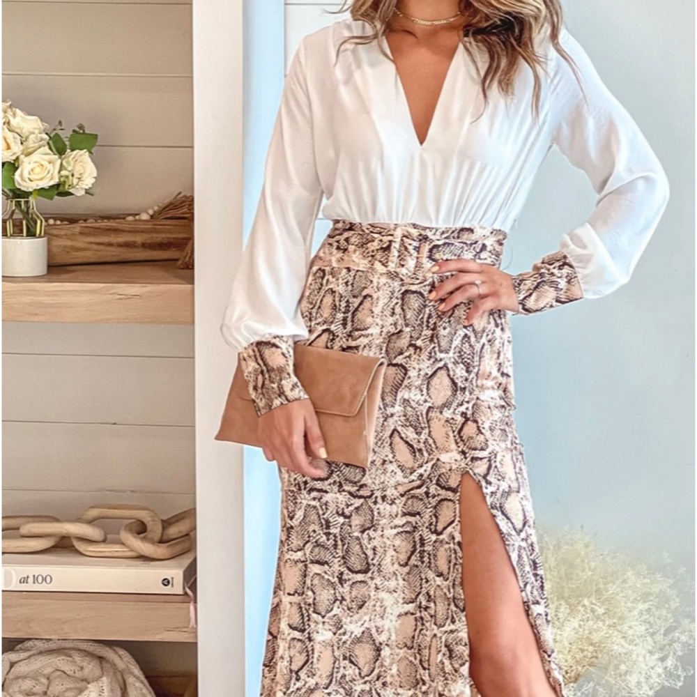 Maxi dress with printed skirt